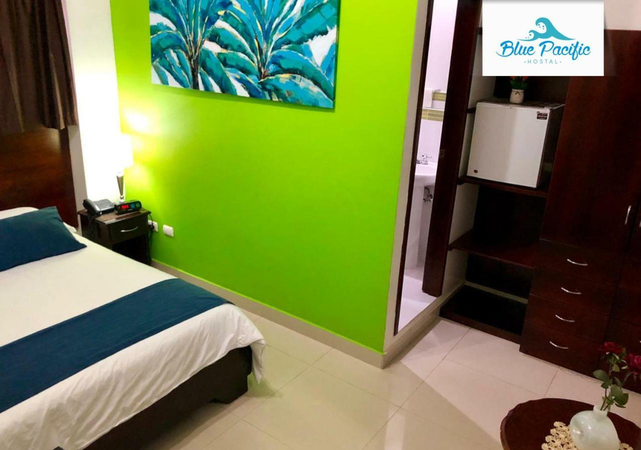 Hostal Blue Pacific Manta Eksteriør bilde